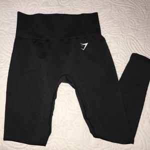 Gym shark leggings